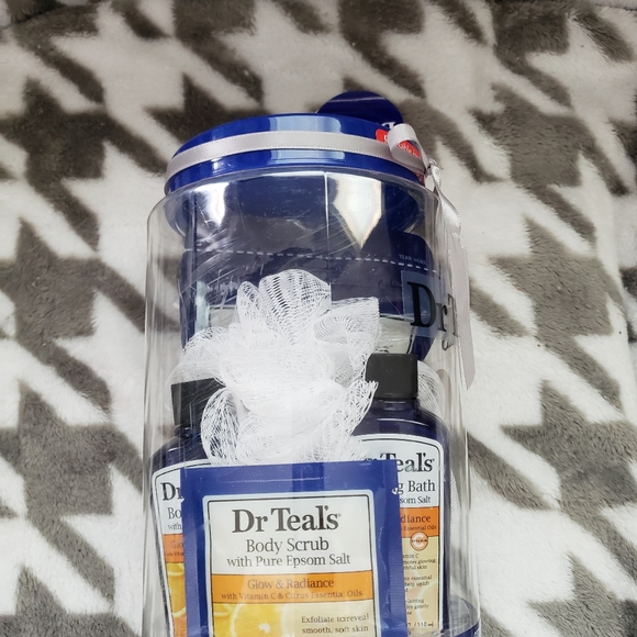 Dr Teal's 6-Piece Relax Bath Gift Set - Picture 4 of 5